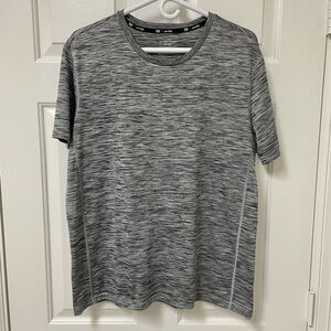 Tek Gear Dry Tek Heather Gray Short Sleeve T-Shirt